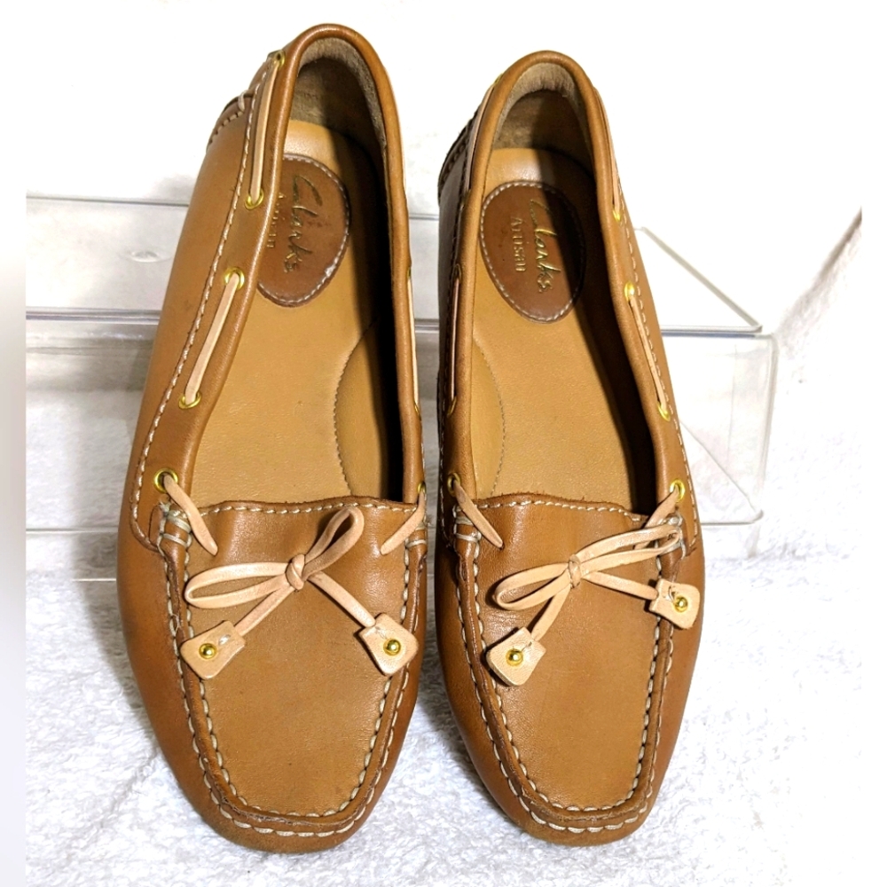 CLARKS Womens US 6.5M Artisan Driving Moccasins Mocs Brown Leather Loafers Flats